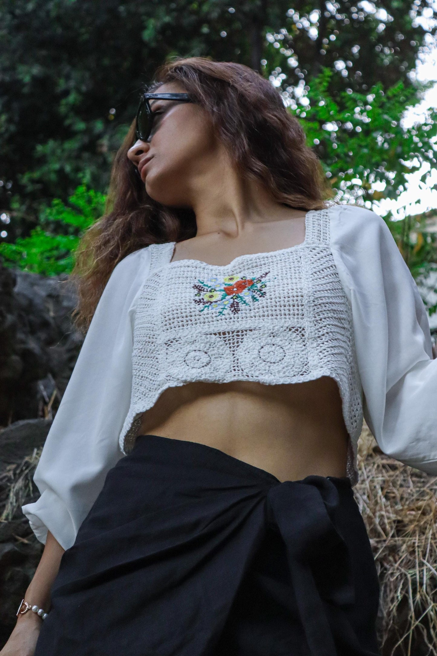Boho White Crop Top with Floral Embroidery – Free Size Cotton Linen Blend, Handmade Hippie Festival Clothing, All Season Casual Outfit