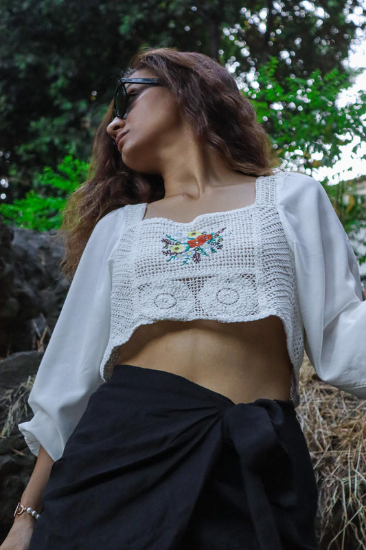 Boho White Crop Top with Floral Embroidery – Free Size Cotton Linen Blend, Handmade Hippie Festival Clothing, All Season Casual Outfit