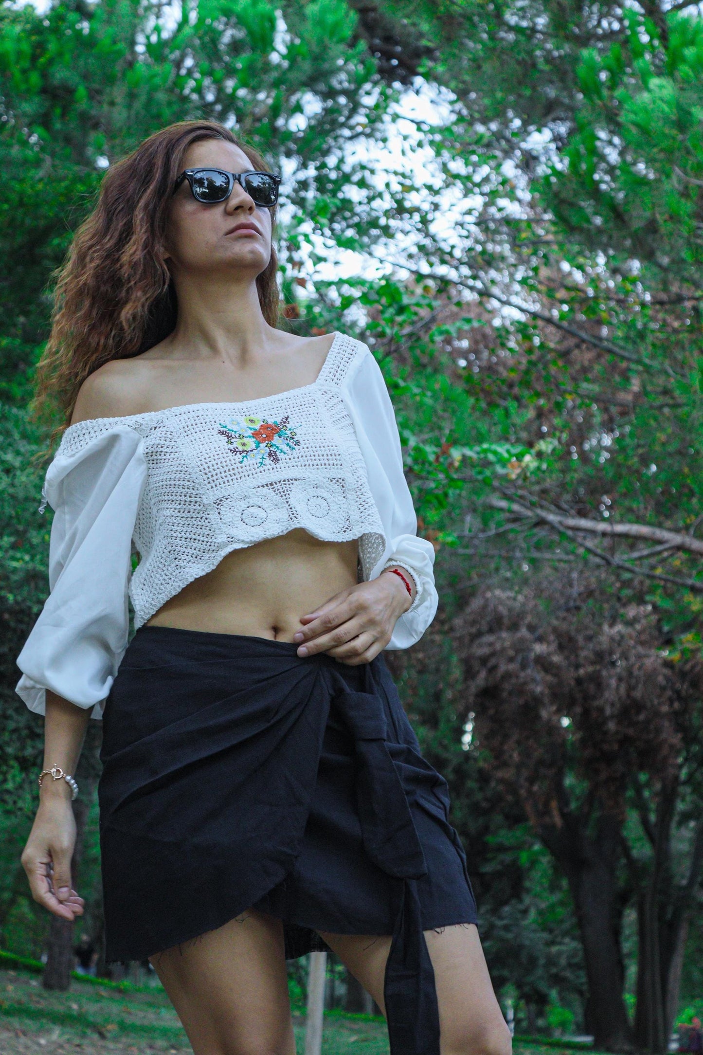 Boho White Crop Top with Floral Embroidery – Free Size Cotton Linen Blend, Handmade Hippie Festival Clothing, All Season Casual Outfit