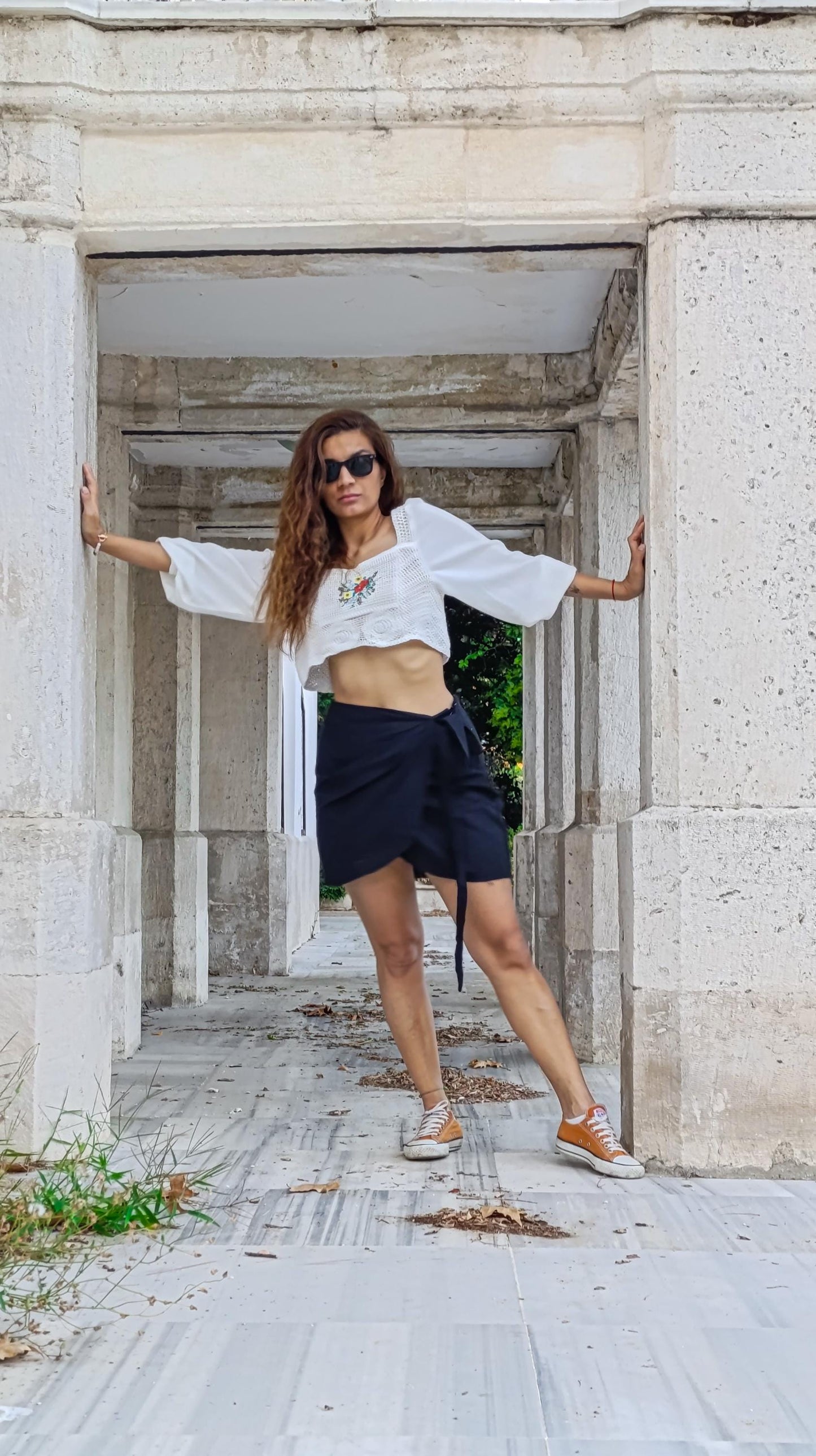 Boho White Crop Top with Floral Embroidery – Free Size Cotton Linen Blend, Handmade Hippie Festival Clothing, All Season Casual Outfit