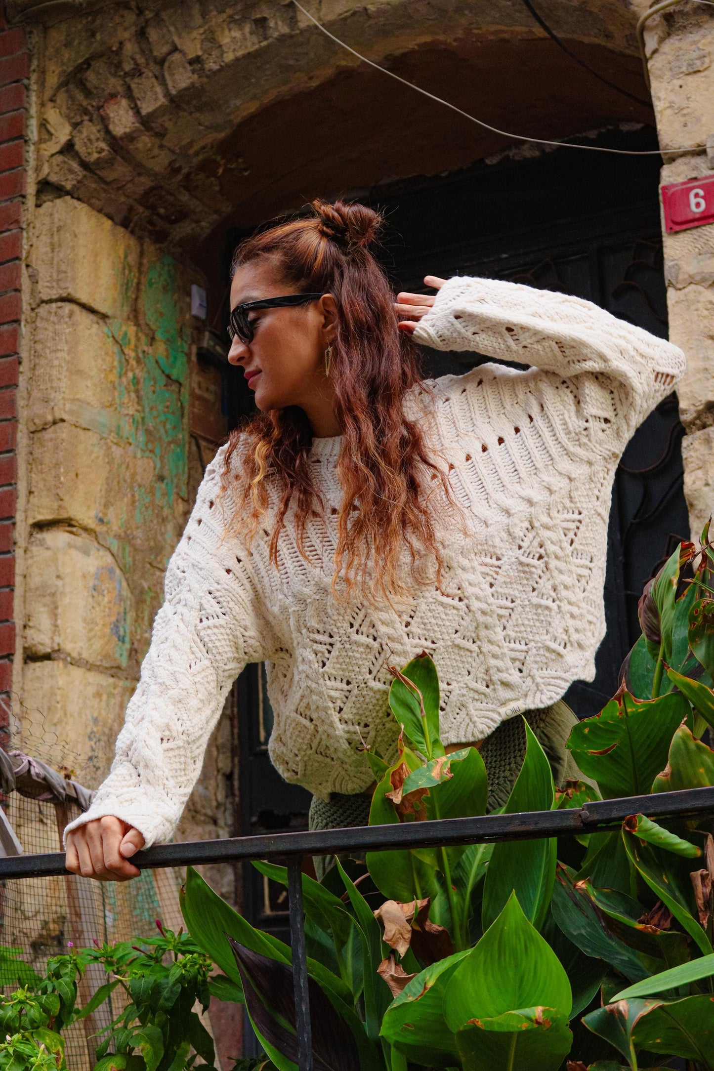 Handmade Cream Cable-Knit Sweater Women – Boho Short Chunky Cotton Sweater, Soft Textured Knitwear, Cozy Gift for Her, Sustainable Fashion