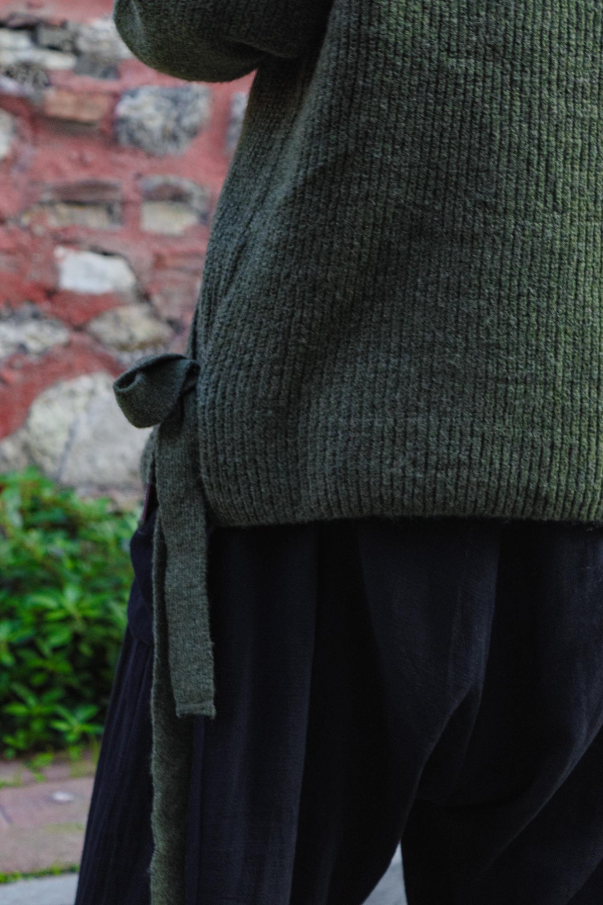 Yeşil Yan Bağlamalı Unisex Bohem Örgü Kazak