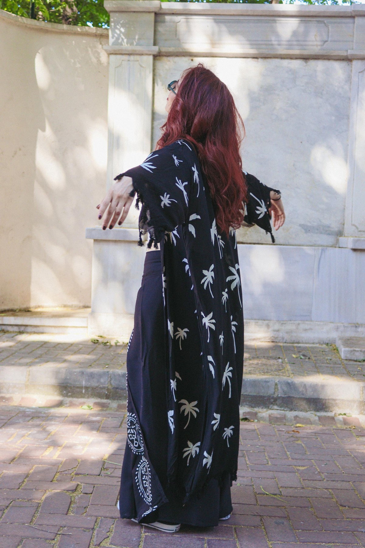 El Baskılı Palmiye Desenli Siyah Keten Pamuklu Kimono